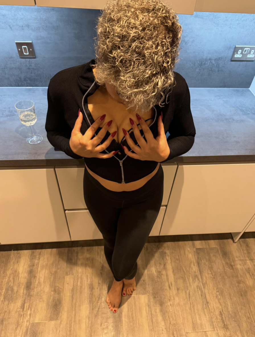 CeeCeeXo